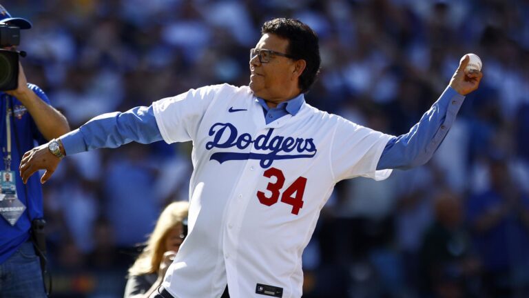 Fernando Valenzuela se retira temporalmente de las transmisiones por Problemas de Salud