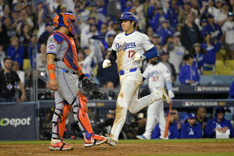 Los Dodgers dominaron a los Mets con una victoria de 9-0 en el inicio de la Serie