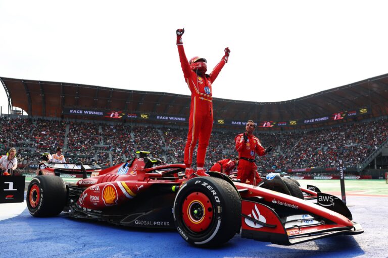 Ferrari supera a Red Bull en México tras un caótico arranque y penalizaciones a Verstappen
