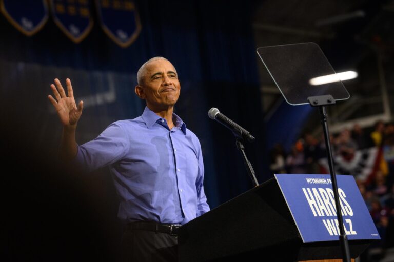 Kamala Harris refuerza su campaña electoral con el apoyo de Obama en la recta final