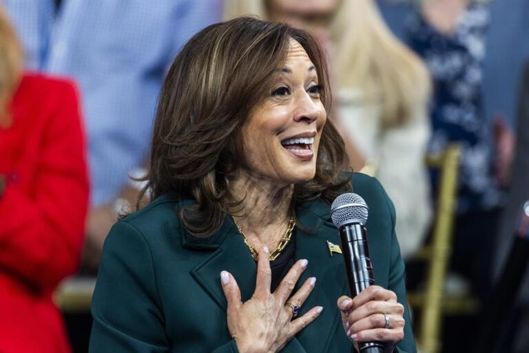 Kamala Harris impulsa el acceso de los latinos al ‘sueño americano’ con nuevas iniciativas