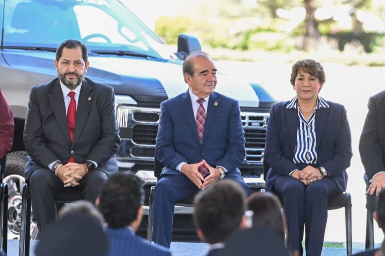 Delfina Gómez anuncia un incremento del 11% en los salarios de policías estatales