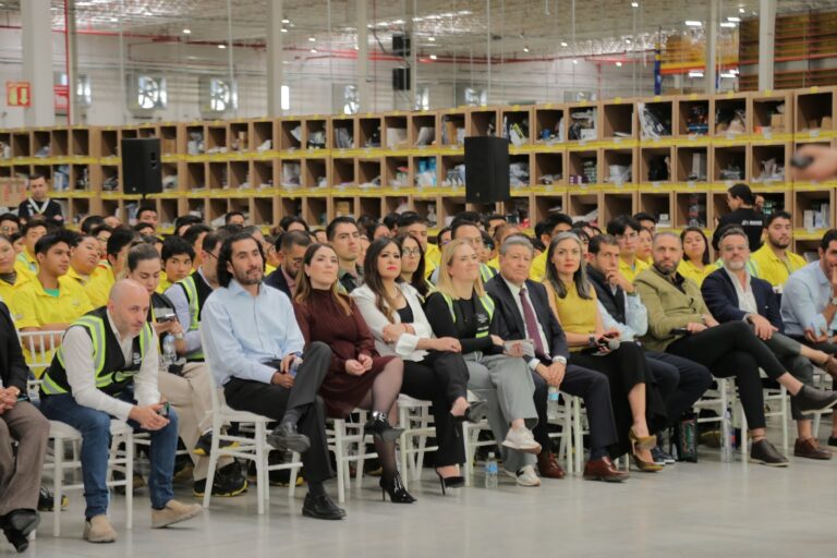 Gobernadora impulsa nuevo Centro de Distribución de Mercado Libre en Tultepec
