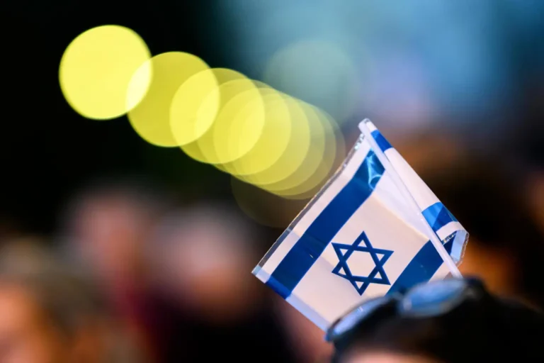Embajadora de Israel en México afirma que si Hamás deja las armas “ese día puede terminar la guerra”