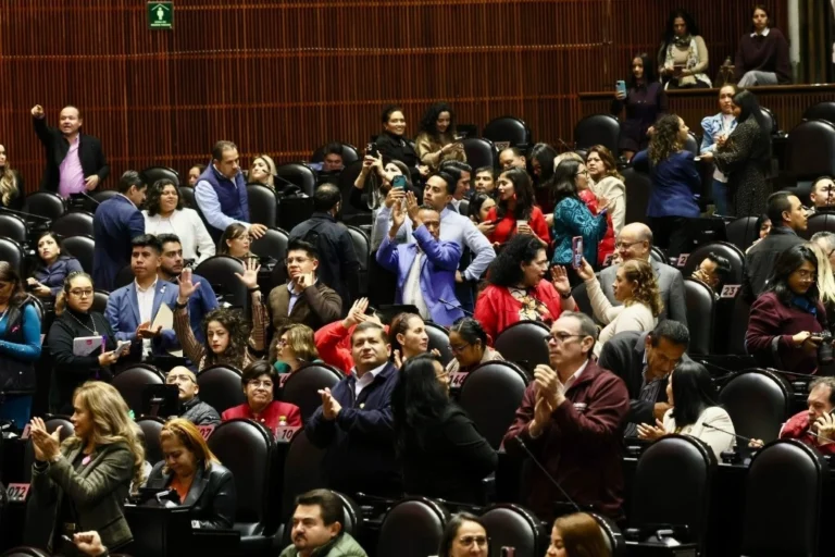 Cámara de Diputados da luz verde a reforma que limita amparos y refuerza el poder de Morena