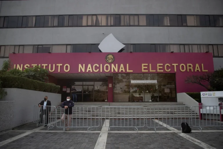 Instituto Nacional Electoral urge al Tribunal pronunciarse sobre suspensiones contra la reforma judicial