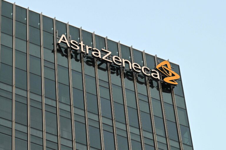 Detienen en China a líder de AstraZeneca por investigación de datos y medicinas no autorizadas