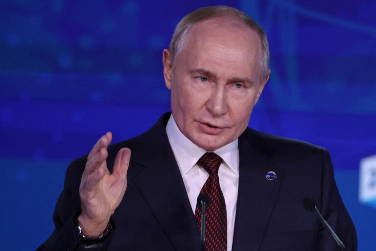 Vladimir Putin muestra disposición para reanudar contacto con Donald Trump