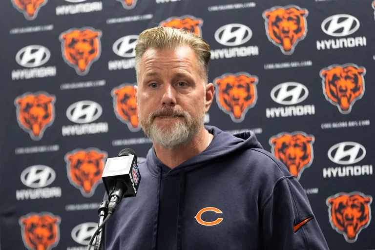 Chicago Bears despiden a Matt Eberflus tras derrota en Thanksgiving Day
