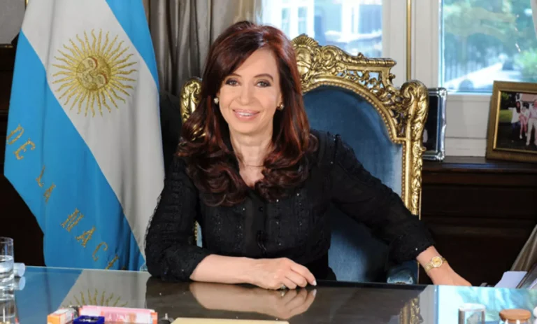 Cristina Fernández, ex presidenta de Argentina y figura central del peronismo opositor, enfrenta una condena