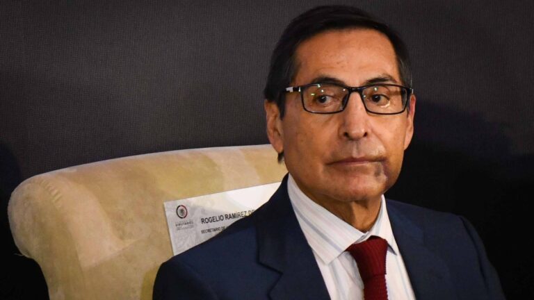 Ratifican a Rogelio Ramírez de la O como secretario de Hacienda y Crédito Público 