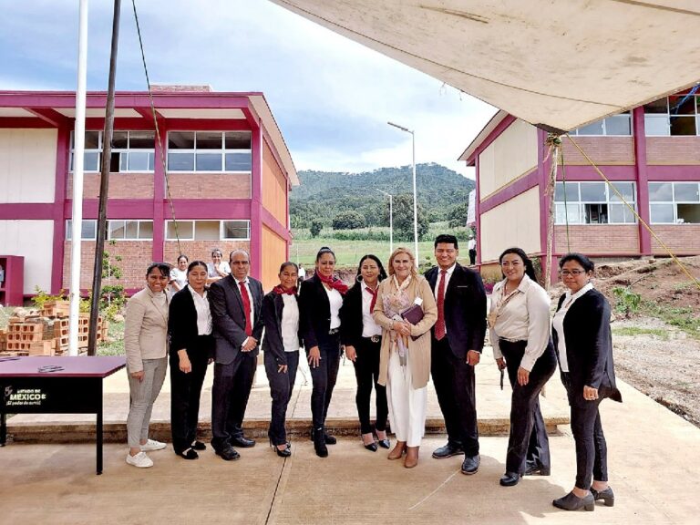 Impulsa EdoMéx Educación Dual con nuevos convenios en Valle de Bravo