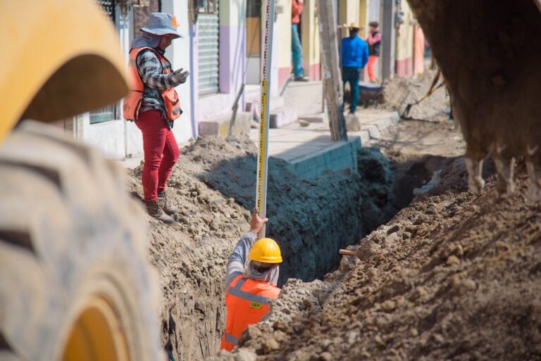 Invierten más de 60 mdp en obras viales en Metepec y Zinacantepec