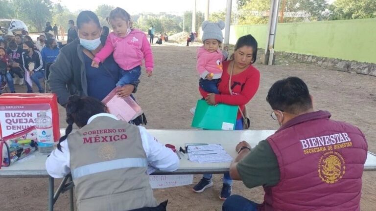 El Estado de México apoya a madres solteras con diversos programas sociales en 2025