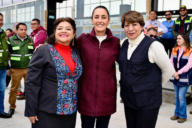 Gobernadora Delfina Gómez Álvarez supervisa obra del Trolebús con la Presidenta