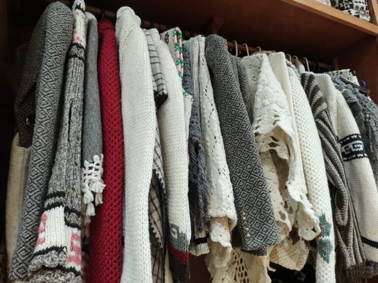 IIFAEM impulsa la creación de textiles artesanales mexiquenses para combatir el frío