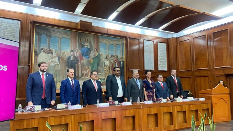Presentan Prontuario de Legislación Laboral en el Estado de México