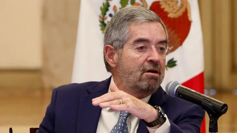 «Bajo ninguna circunstancia»: Canciller De la Fuente asegura que ningún mexicano será enviado a Guantánamo