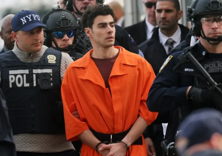 Luigi Mangione recibe apoyo legal tras acusaciones de homicidio