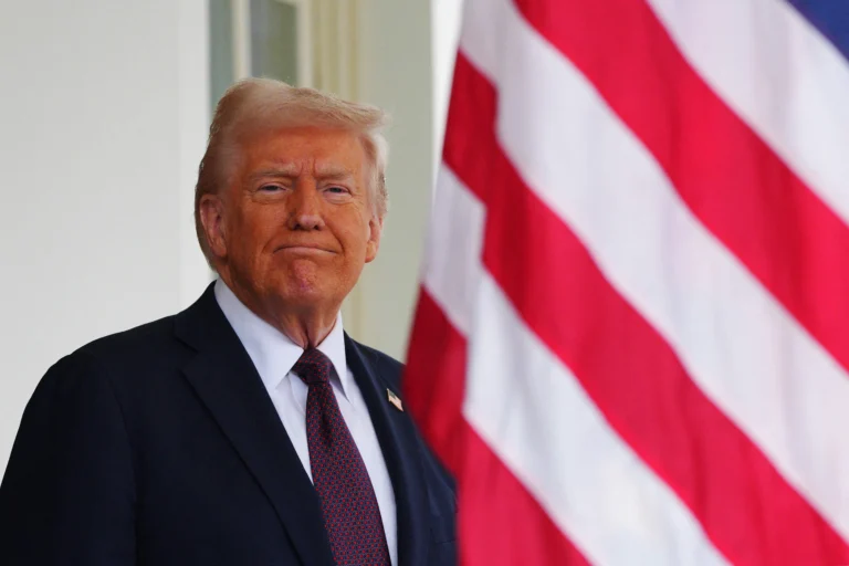 Trump cambia de opinión, aranceles van el 4 de marzo