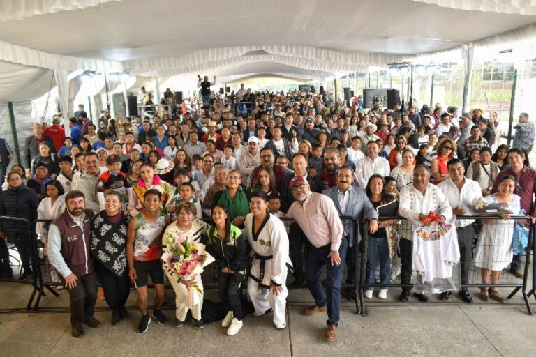 Entrega Gobernadora nueva Escuela del Deporte en Ixtlahuaca