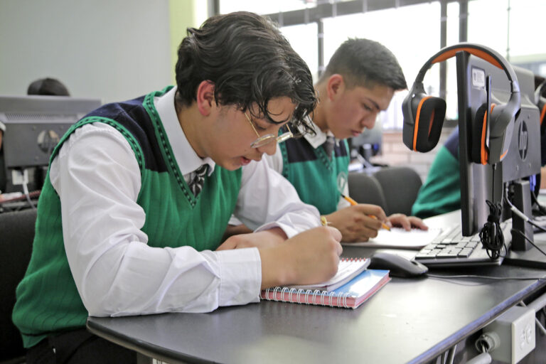 Lanzan en EdoMéx convocatoria de ingreso al “Bachillerato para todas y todos”