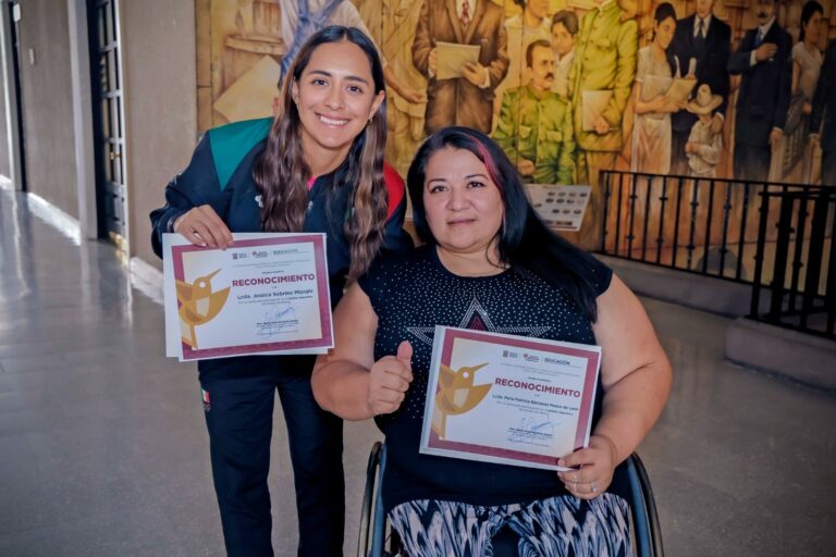 Gobierno del Edoméx reconoce a mujeres destacadas en educación, ciencia y deporte