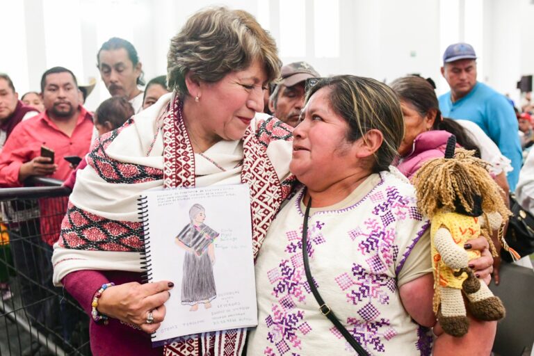 Gobernadora Delfina Gómez entrega Primer Galardón Artesanal en Edoméx
