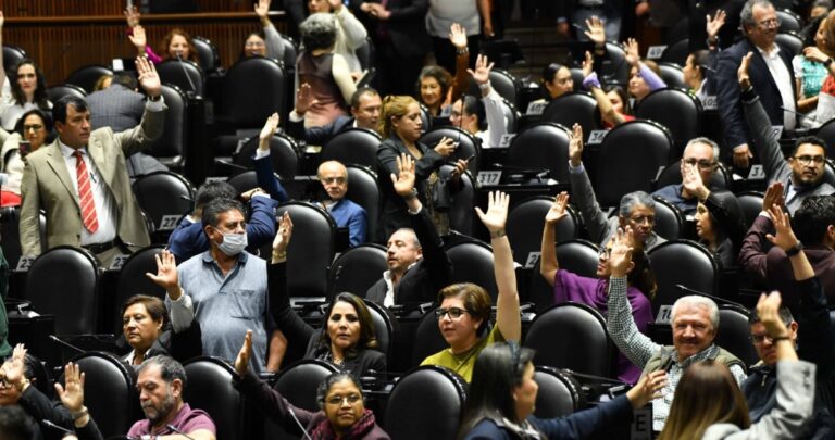 Con aplicación para el 2030, Diputados aprueban reforma contra nepotismo y la reelección