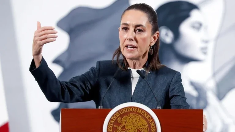 Claudia Sheinbaum advierte a morenistas sobre ambición personal y nepotismo