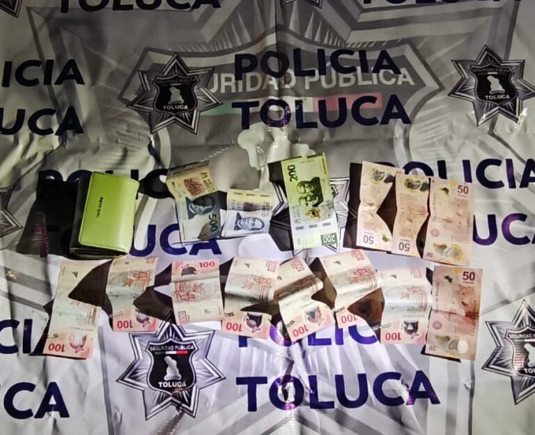 Detienen a dos personas por robo a transeúnte en Santiago Miltepec, Toluca