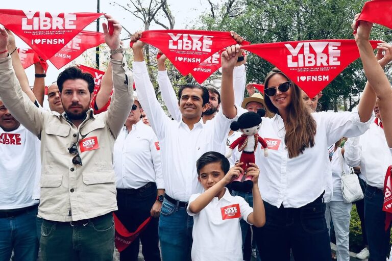 Miles marcharon en Aguascalientes para defender tradiciones como la tauromaquia y la charrería