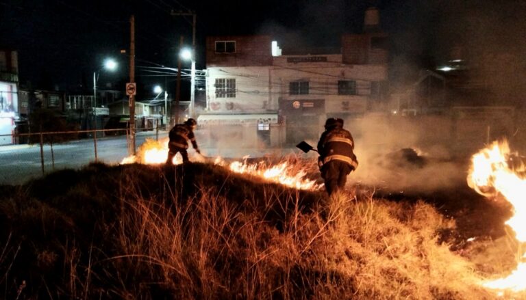 Bomberos de Toluca enfrentan casi 500 incendios, 71% en pastizales