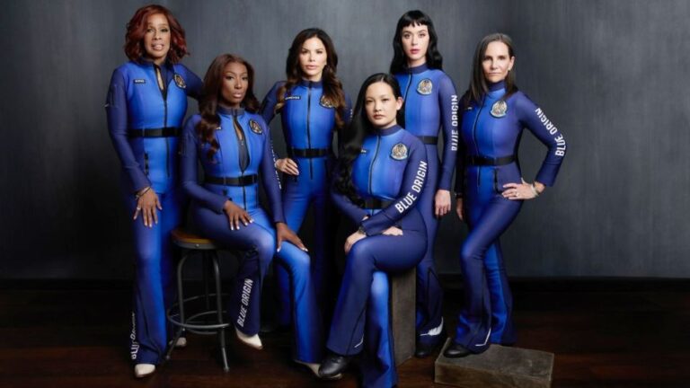 Blue Origin realiza histórica misión espacial con tripulación compuesta solo por mujeres