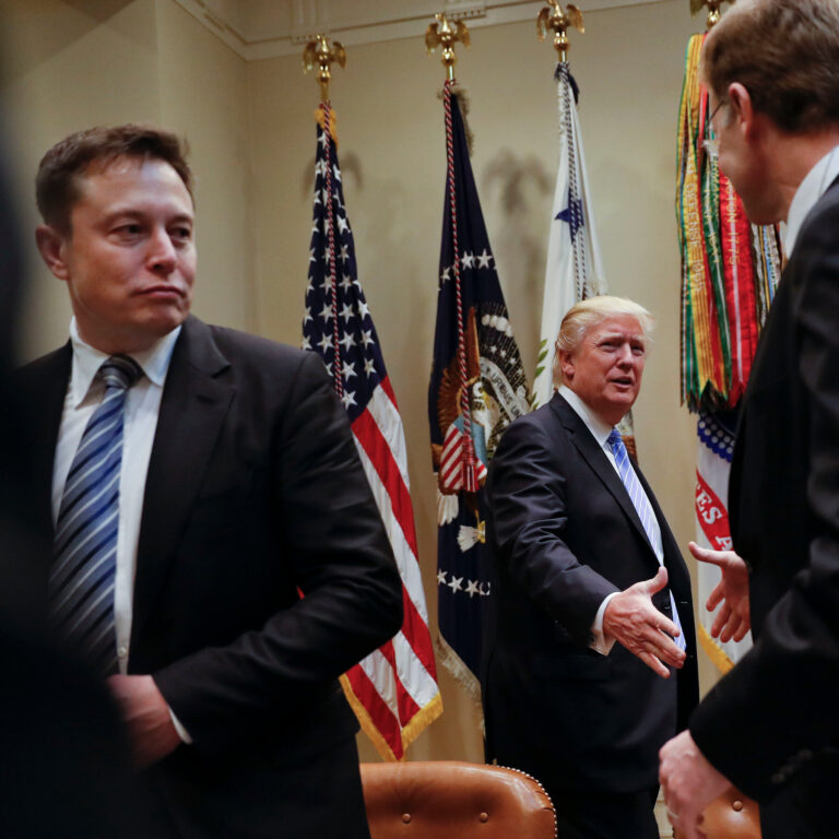 Elon Musk dejará su rol en el gobierno y regresará a sus negocios