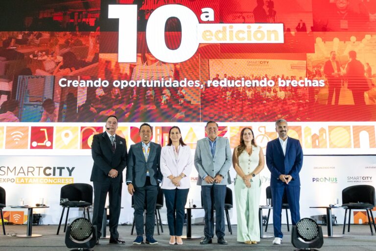 Ricardo Moreno rompe rezago digital y transforma modelo de gobierno en Toluca