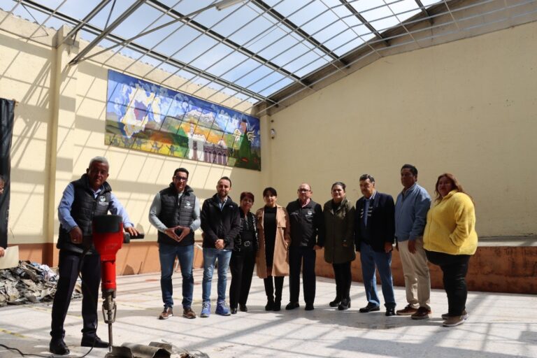 Inversión educativa en Zinacantepec mejora futuro de 2 mil estudiantes