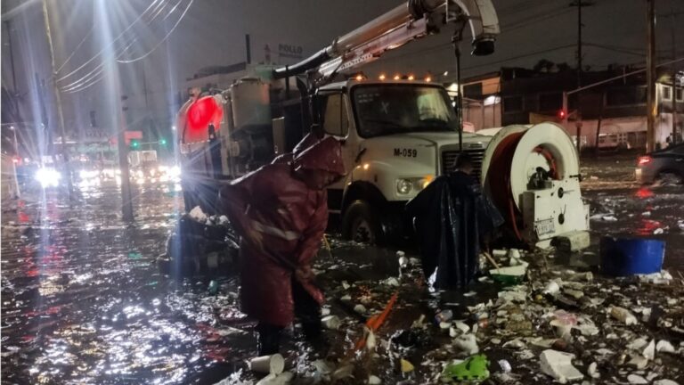 EdoMéx despliega 200 brigadistas y maquinaria para atender lluvias irregulares