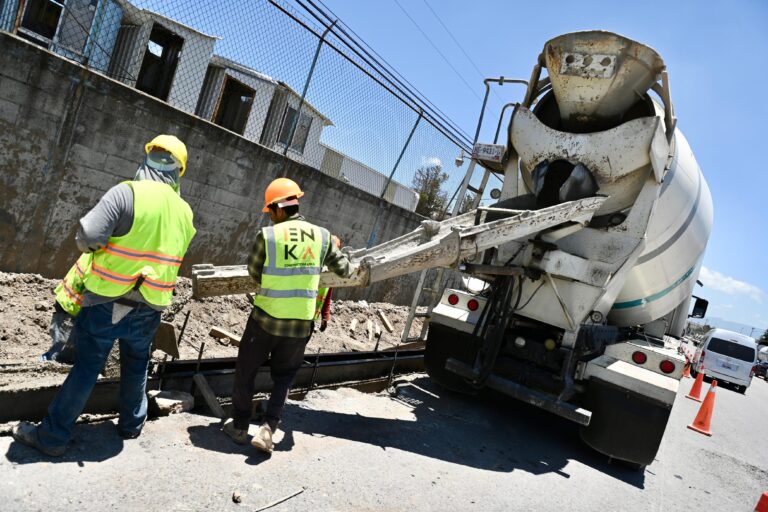 Toluca invierte más de 10 millones en obras para mejorar vialidades y canales