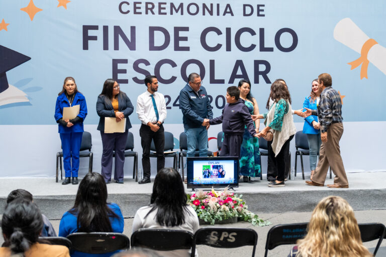 Ricardo Moreno reafirma compromiso con inclusión de niñas y niños autistas