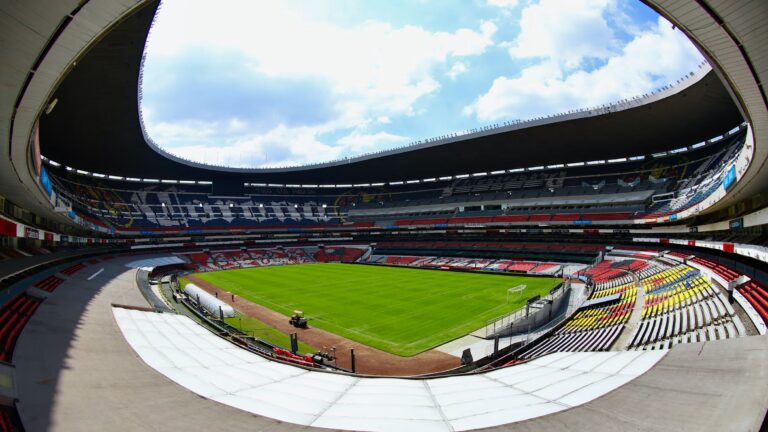 Estadio Azteca promete solución a palcohabientes en audiencia de septiembre