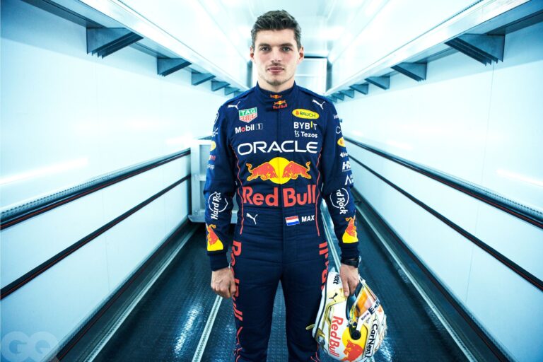 Verstappen confirma que seguirá con Red Bull para la temporada 2026 de F1