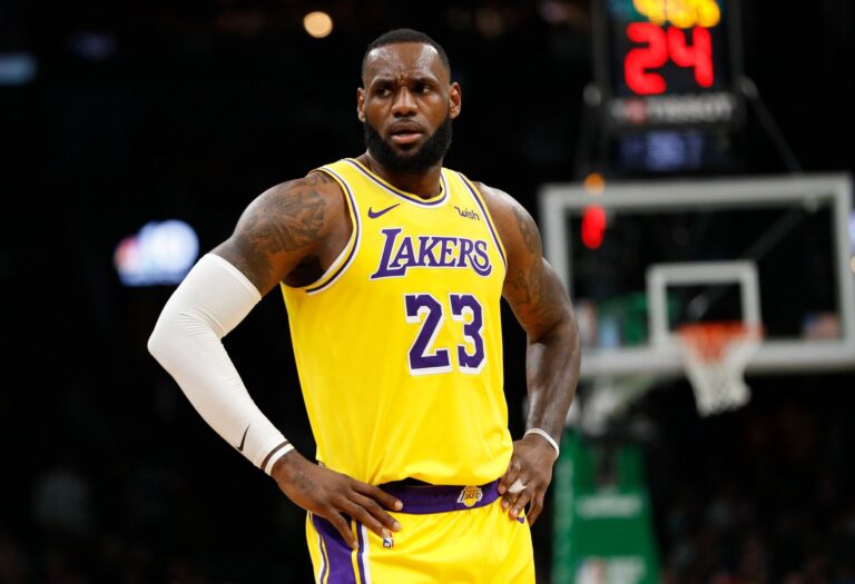 LeBron James traza su salida de Lakers mientras la directiva piensa en Dončić