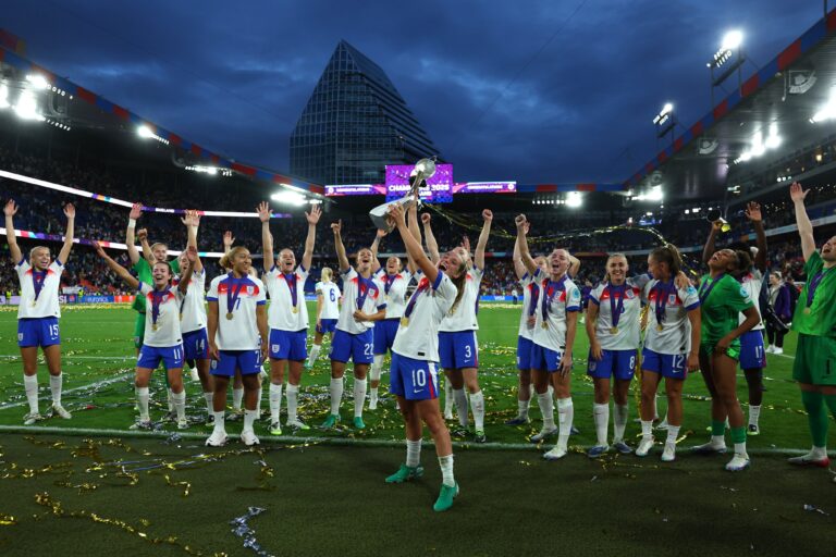 Inglaterra vence a España en penaltis y se corona campeona de la Euro 2025