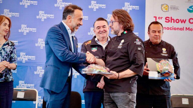 Metepec celebró el Primer Show Cooking Internacional de Paella Valenciana
