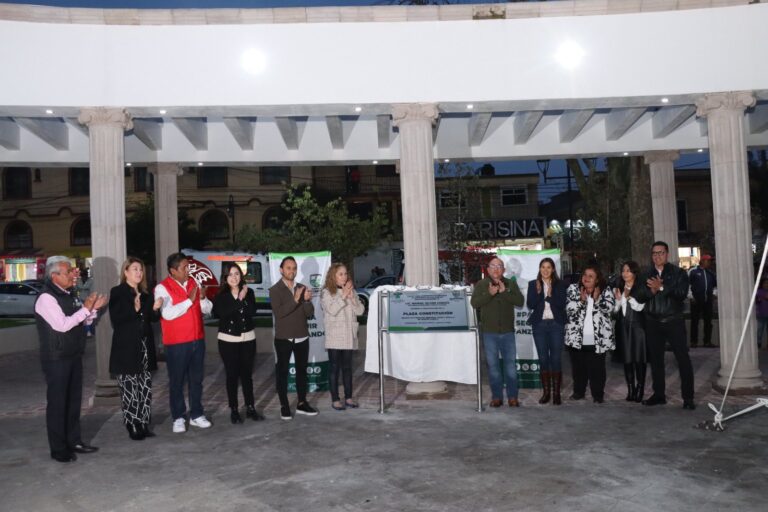 Zinacantepec entrega remodelación de la Plaza Constitución como nuevo espacio cultural y comunitario