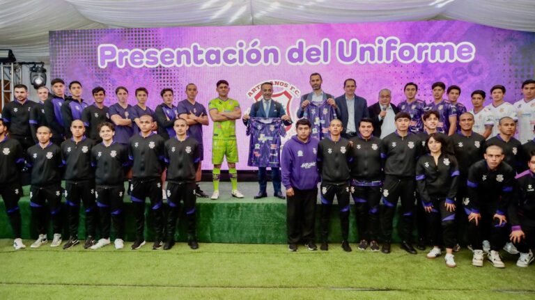 Artesanos Metepec presenta su nueva armadura con respaldo de Fernando Flores Fernández