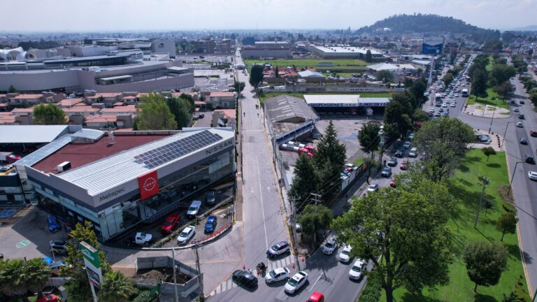 Metepec entrega renovada calle Pedro Ascencio para beneficio de 120 mil personas