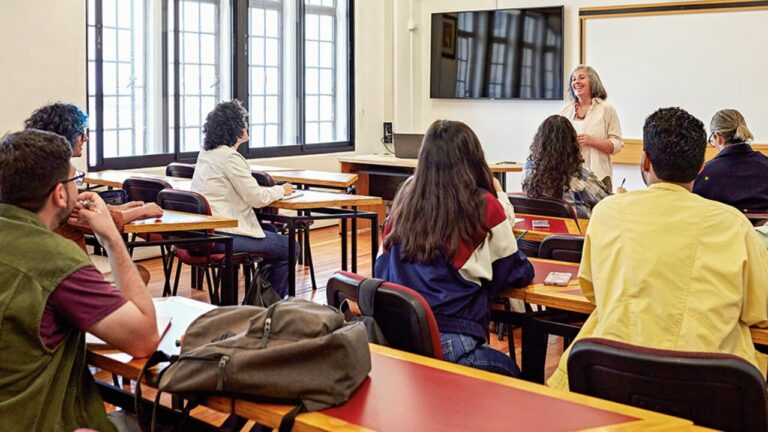 Crece 10% matrícula en universidades estatales por becas y nuevos espacios