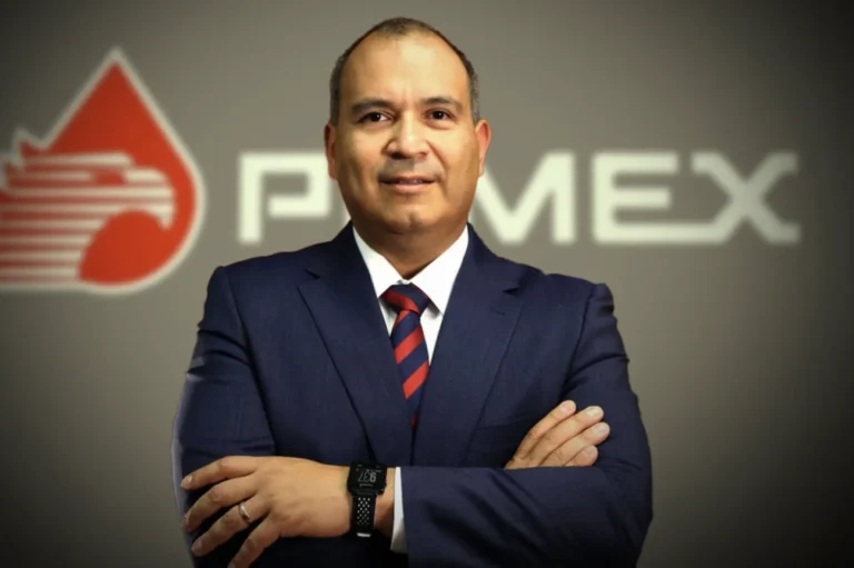 Detienen a Carlos Treviño, exdirector de Pemex; será deportado a México